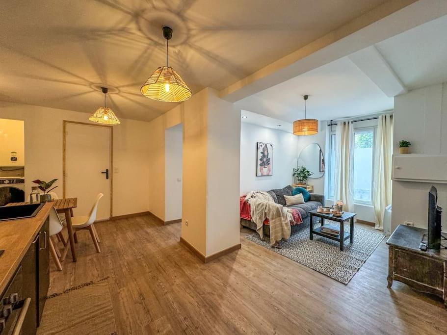 Elegance Au Coeur De Tarbes Lägenhet Exteriör bild